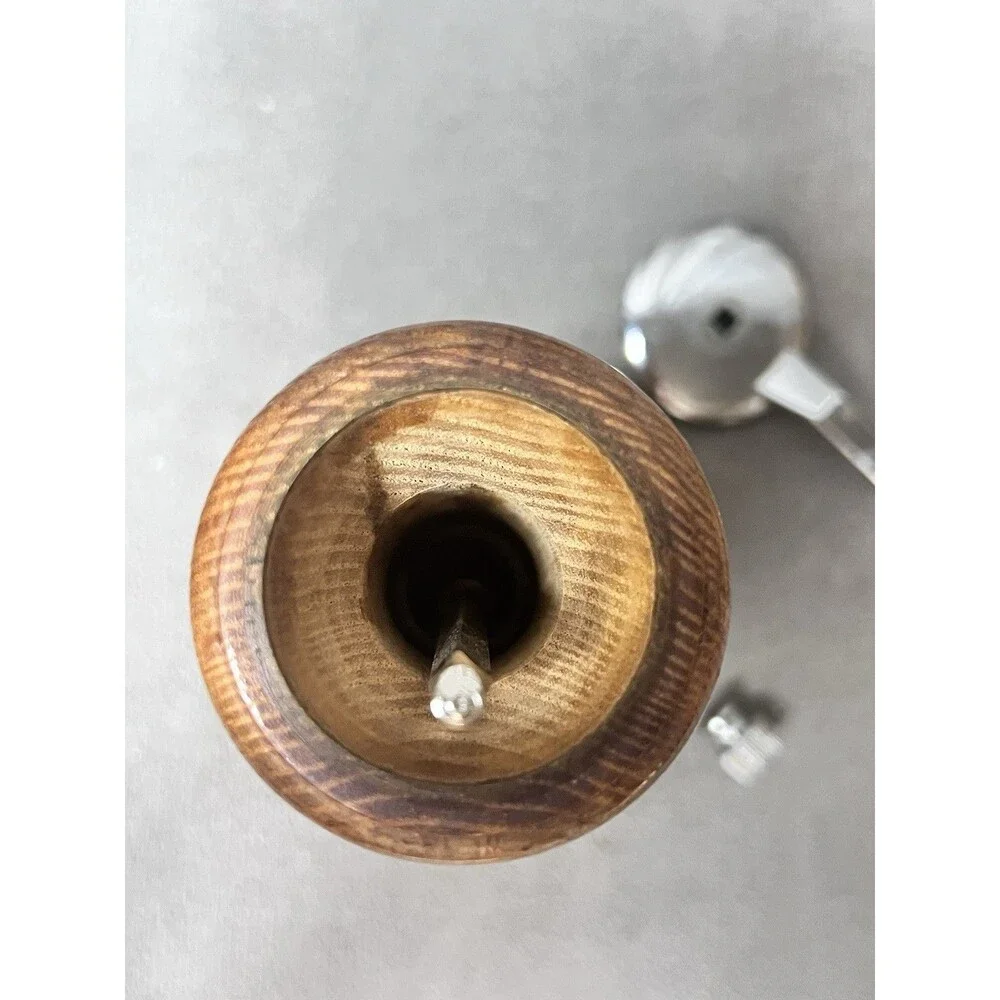 VTG Olde Thompson Wood Grain Salt Pepper Shaker Peppermill Grinder Brown